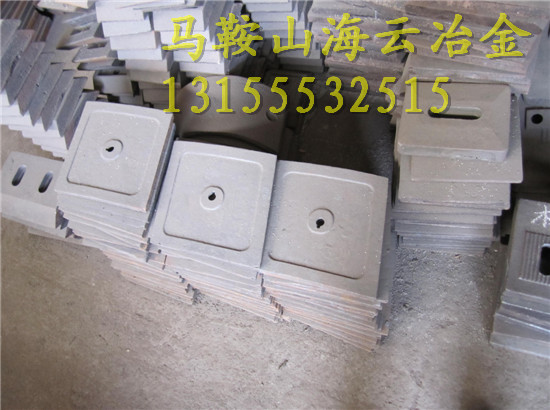 福建信達(dá)1方攪拌機(jī)主機(jī)耐磨配件、1000下料口襯板熱銷中