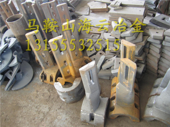 特價(jià)供應(yīng)三一重工90站右攪拌臂、60站高鉻合金側(cè)刮刀、成套配件
